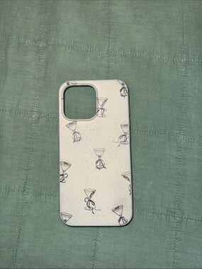 Pela iPhone 16 pro max - Dirty Martini case
